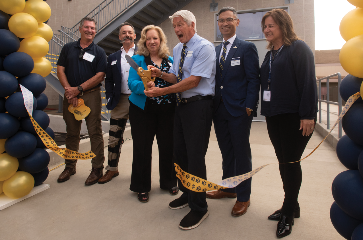 Hospital leadership cut the ribbon at the opening ceremony of the All Species Imaging Center.